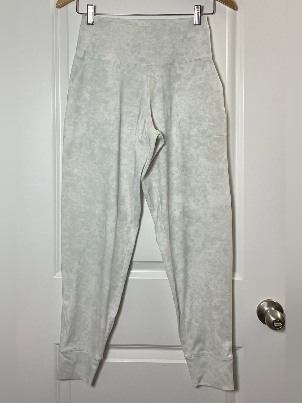 Women’s High Rise Athletic Jogger Leggings With Pockets Size S
